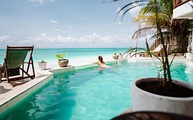 Pili Pili Tropical Beach